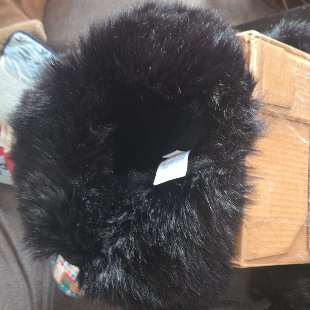 Fair Isle Knit Trapper Faux Fur Hat Black Ear Flaps Pom Pom Tie Winter OS - Picture 5 of 6